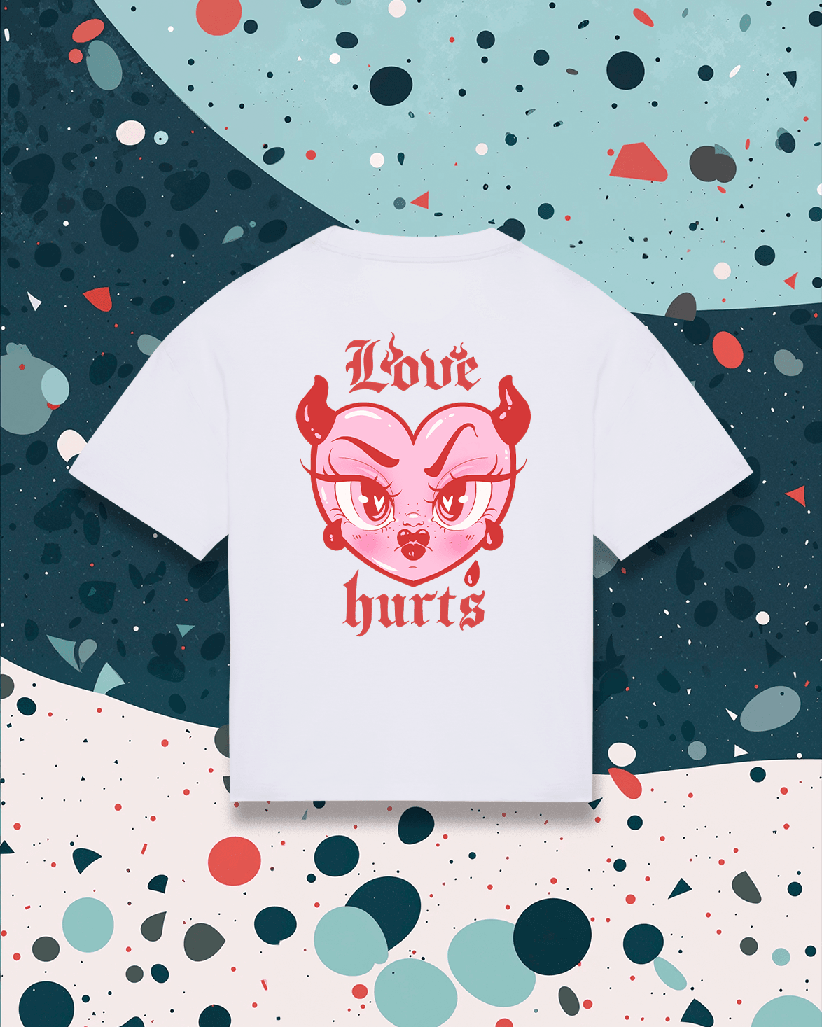 AKA022 t shirt donna oversize bianca stampa Love Hurts retro